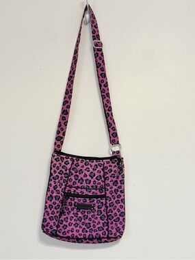 Vera Bradley African Violet Crossbody Cheetah Animal Pattern Purple Hipster